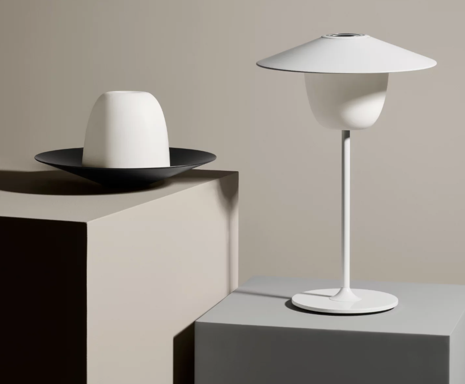 Lampe de table à LED avec batterie ANI LAMP - Blomus