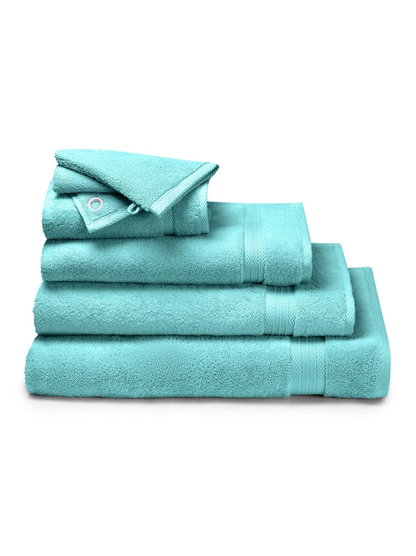 Drap de douche Elea Curacao bleu 70x140 cm en coton avec liteau