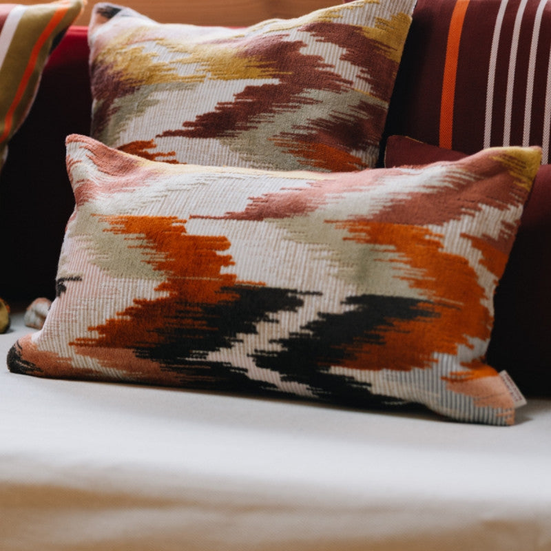 Coussin biface 45x25cm - sarron/ikat - Artiga