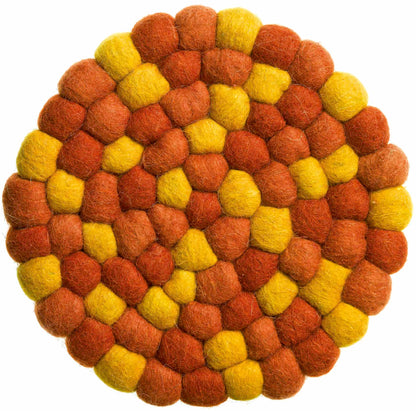 Dessous de plat Brian Épice Curry en boules de laine tressées, motif circulaire