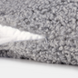 Housse de coussin Teddy 30 x 50 Blomus coloris Sharkskin - bouclette douce à poils courts