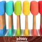 Spatule Pebbly - tête en silicone coloré et manche en bambou