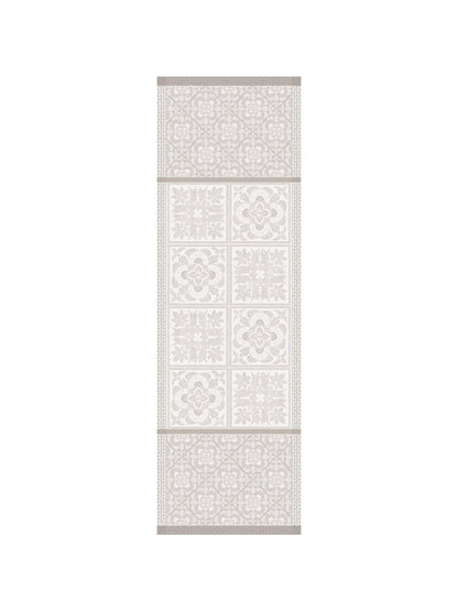Chemin de table en lin beige 174x54 avec finitions coins capuchons