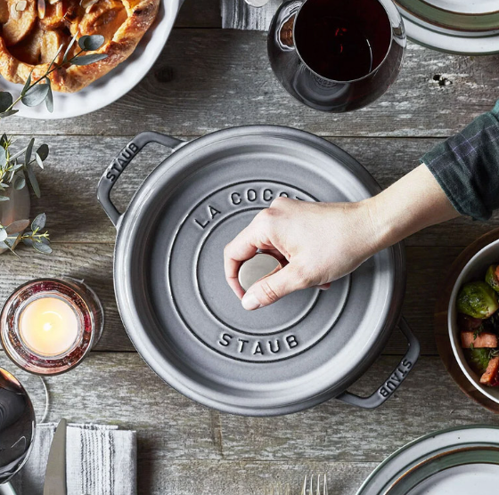 Cocotte fonte ronde 24 cm - Staub