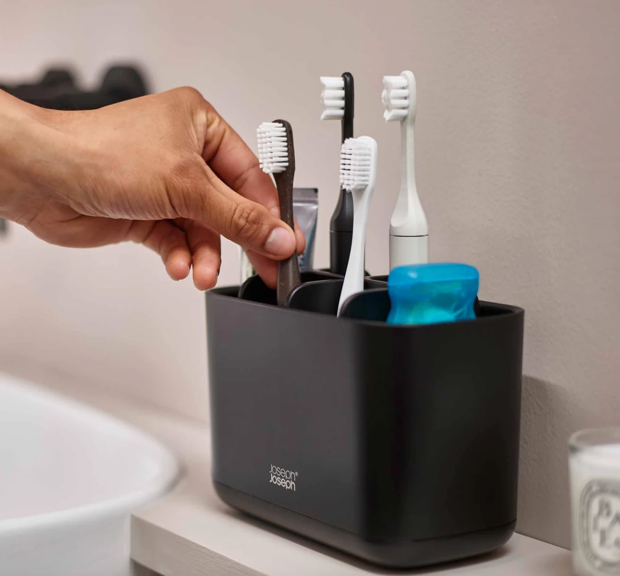 Grand porte-brosses à dents easystore™ noir mat - Joseph Joseph