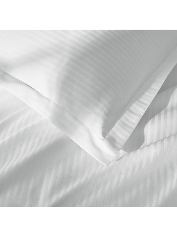 LOT H.COUETTE +TAIES PALACE RAYE BLANC
