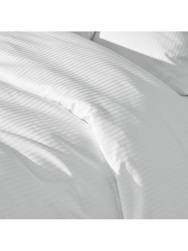 LOT H.COUETTE +TAIES PALACE RAYE BLANC