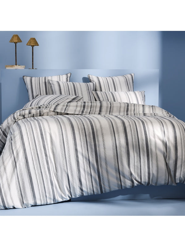 LOT H.COUETTE +TAIES PORTLAND GRANIT