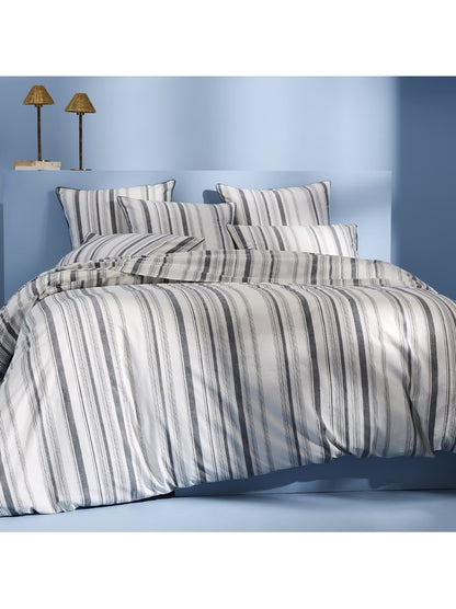 LOT H.COUETTE +TAIES PORTLAND GRANIT