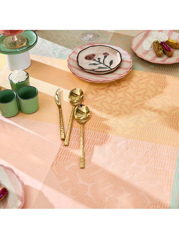 Nappe sur mesure en coton enduit rose pastel motif Mille Empreintes