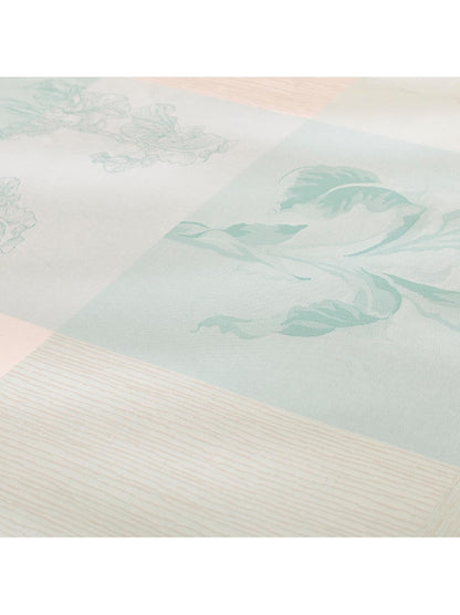 Nappe sur mesure en coton bleu aqua motif Mille Iris d’Eau, finition ourlets standards