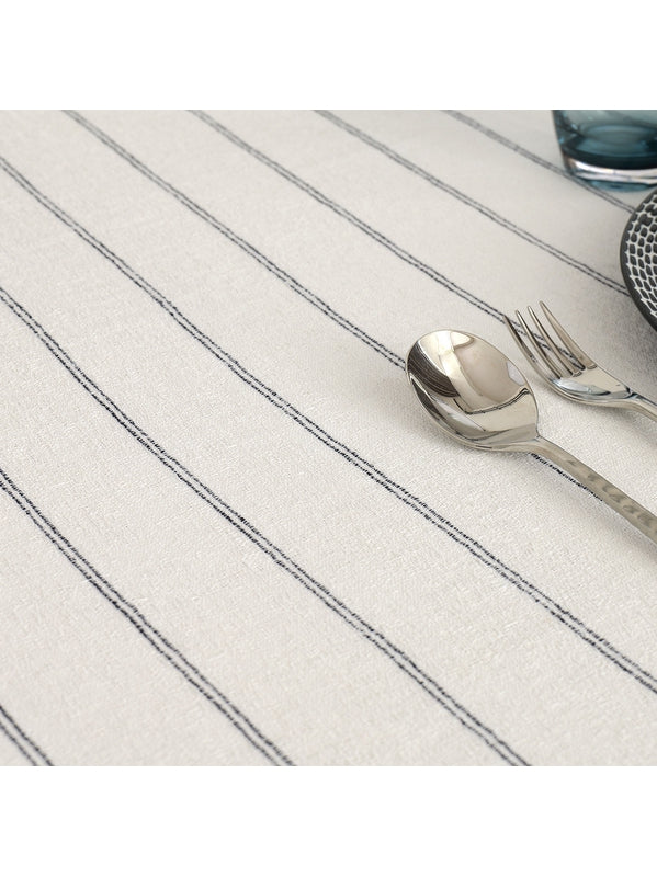 Nappe Rimini Nero 160x160 en coton lavé, coloris blanc, aspect froissé chic