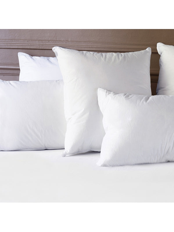 Oreiller blanc confort moelleux 50x70 en percale de coton 91 fils avec finition bourdon