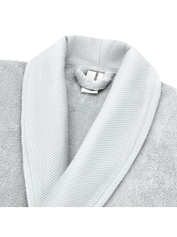 Peignoir Elea Nuage gris 100% coton avec col châle et ceinture, finitions armurées