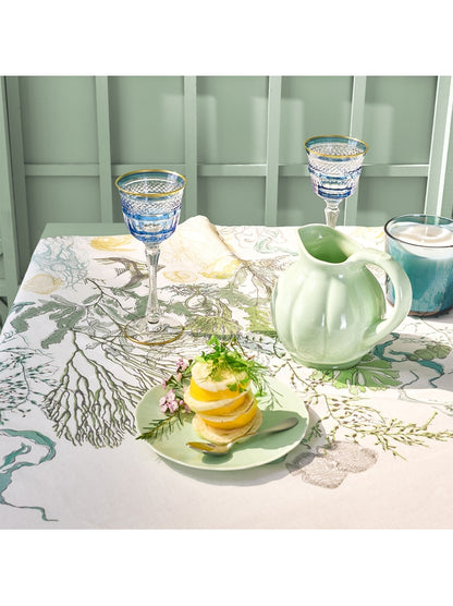 Serviette de table verte 45x45 en coton et lin, finition ourlets soignés