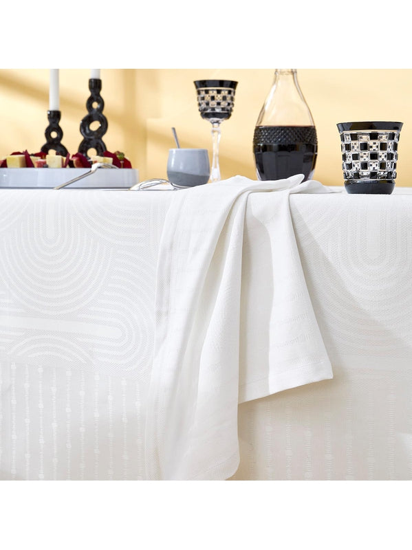 Serviette de table blanche 48x48 cm en coton avec finitions soignées