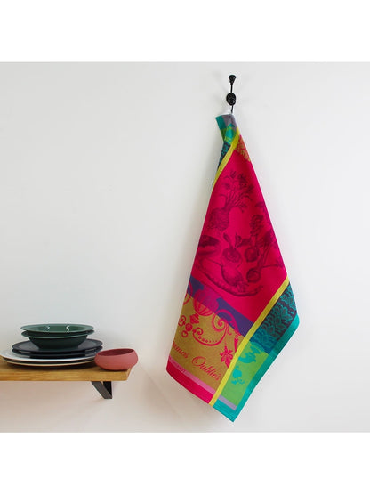 Torchon 100% coton motif légumes oubliés fuchsia 56x77 cm