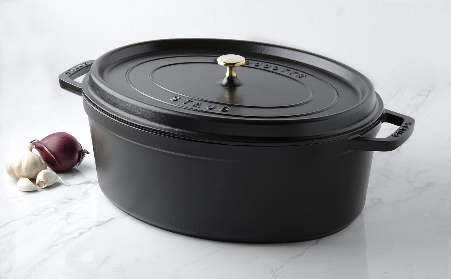Cocotte en fonte ovale 41 cm - Staub