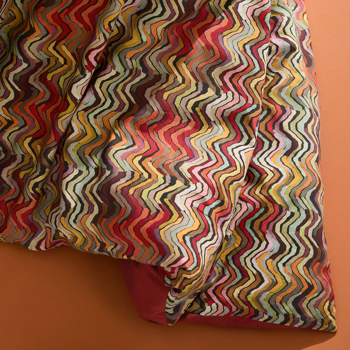 Parure de lit Wavy Pop imprimée, verso uni beige clair