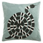 Coussin brodé Yoka - Maison Vivaraise
