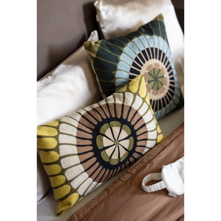 Coussin brodé Zeno Multico - Maison Vivaraise