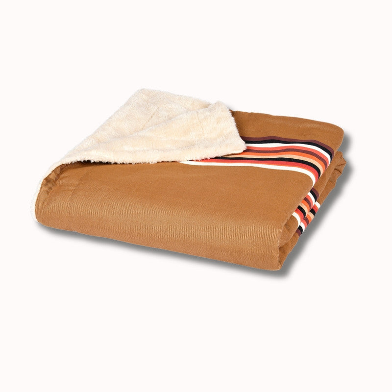 Plaid biface Artiga Mauléon Vison - motif espadrille marron sur fond uni