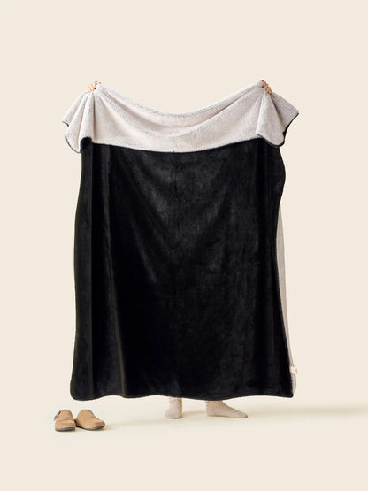 Plaid Cosy Bicolore Charbon Waro - teinte noire profonde