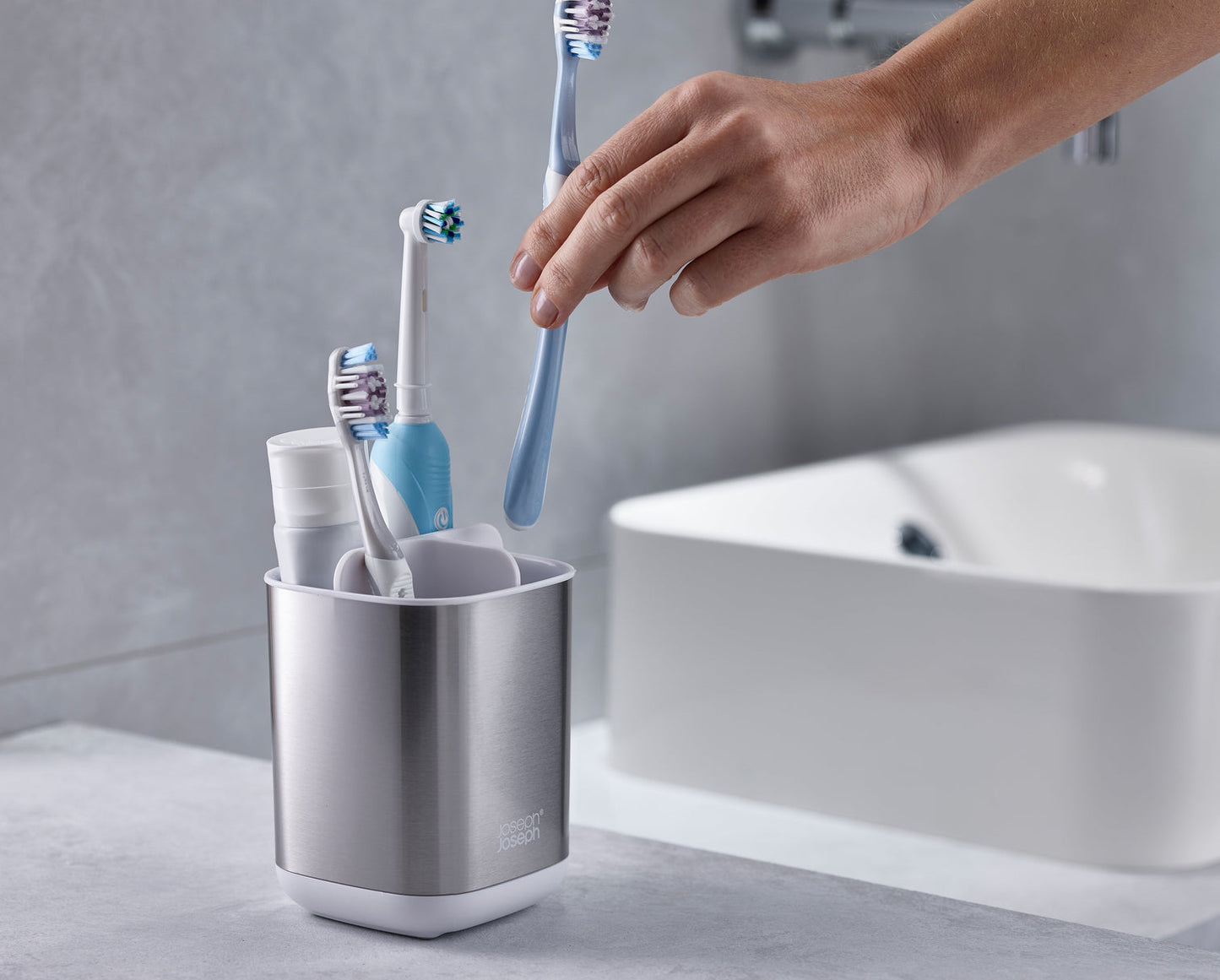 Porte brosse à dents en acier - Joseph Joseph